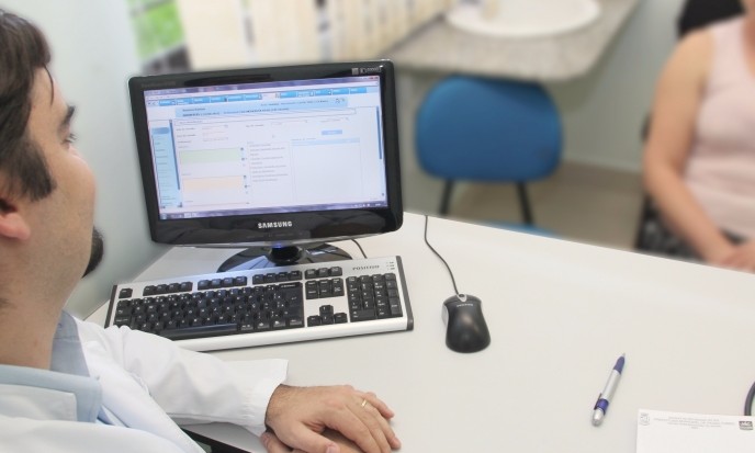 Unidades Básicas de Saúde terão que adotar prontuário médico eletrônico