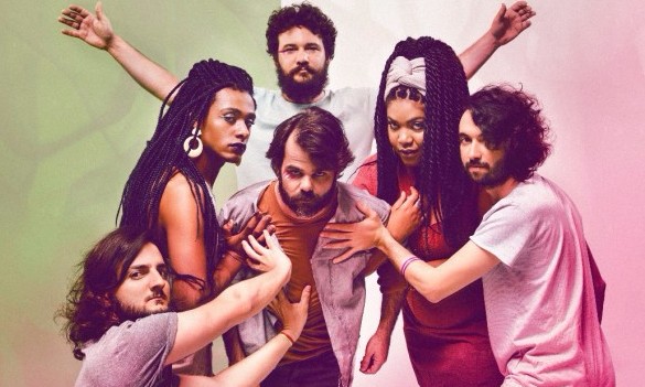 Liniker & os Caramelows lançam seu 1º CD em Franca neste sábado, 08