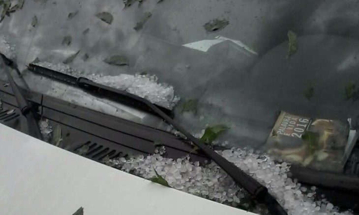 Temporal assusta moradores de Patrocínio e deixa rastros de destruição