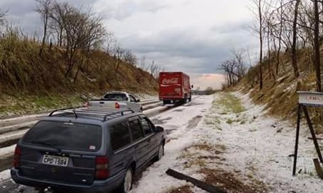Chuva de granizo assusta moradores de cidades da região de Franca