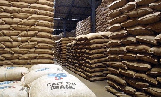 Embarques de café somam
3,12 milhões de sacas em setembro, o melhor mês