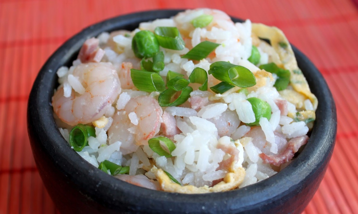 Arroz cantonês, uma receita que vem da China, que além de saborosa é muito fácil