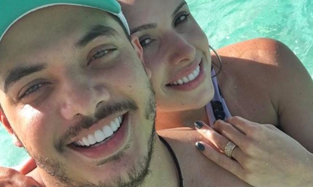 Wesley Safadão curte dias de descanso ao lado da esposa Thyane Dantas