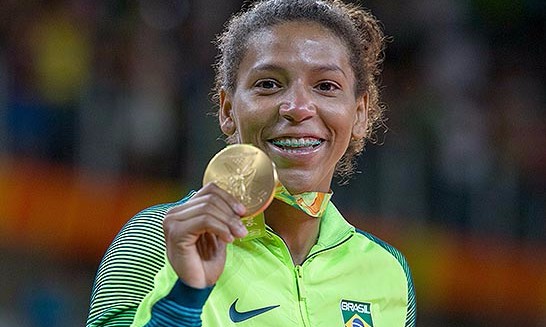 Rafaela Silva é escolhida embaixadora dos Jogos Escolares da Juventude