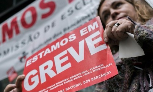 Ainda em impasse com proposta apresentada, bancários seguem em greve