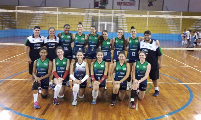Vôlei infantil feminino de Franca disputa título da APV contra Sertãozinho