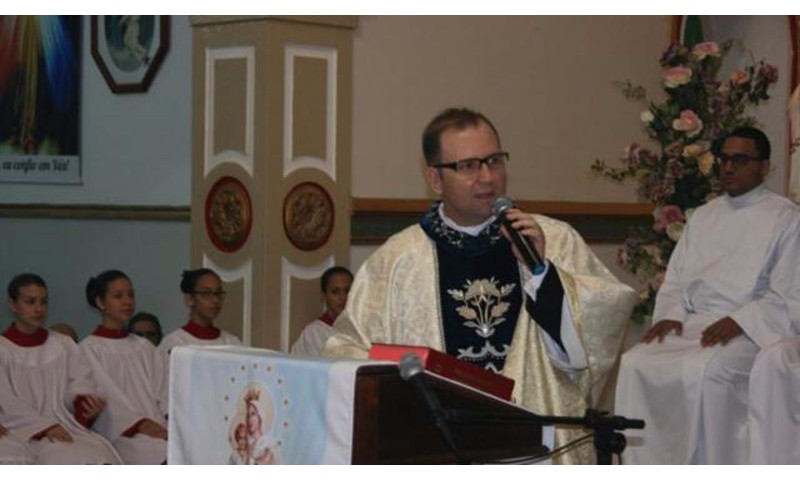 Padre Rogério Ruffo vai receber título de cidadão francano