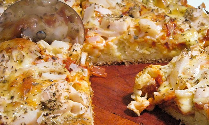 Pizza de liquidificador é receita culinária de sucesso pela praticidade e sabor