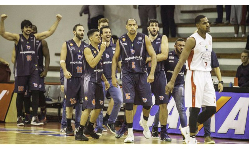 Com arremesso certeiro de César, Franca Basquete derrota Paulistano