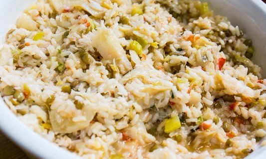 Sem ideia do que fazer para a ceia natalina? Aposte no arroz de bacalhau