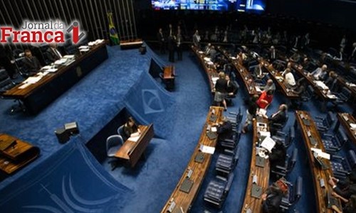 Senado aprovou agora a pouco PEC do Teto dos Gastos em segundo turno