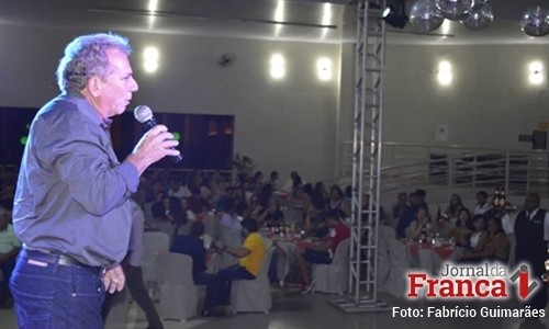 Em despedida, Prefeito de Rifaina anuncia benefícios a servidores municipais