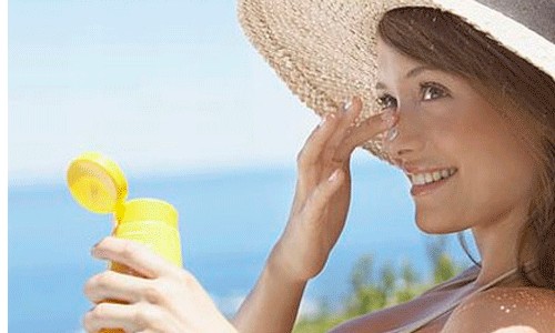 Dermatologista orienta como manter a pele saudável e bonita no verão