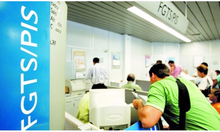 Trabalhador tem pouco mais de uma semana para sacar Abono Salarial 2014