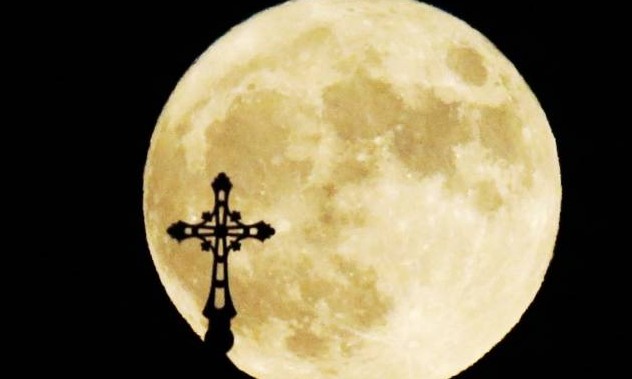 Última superlua do ano será nesta terça-feira. Saiba como observar