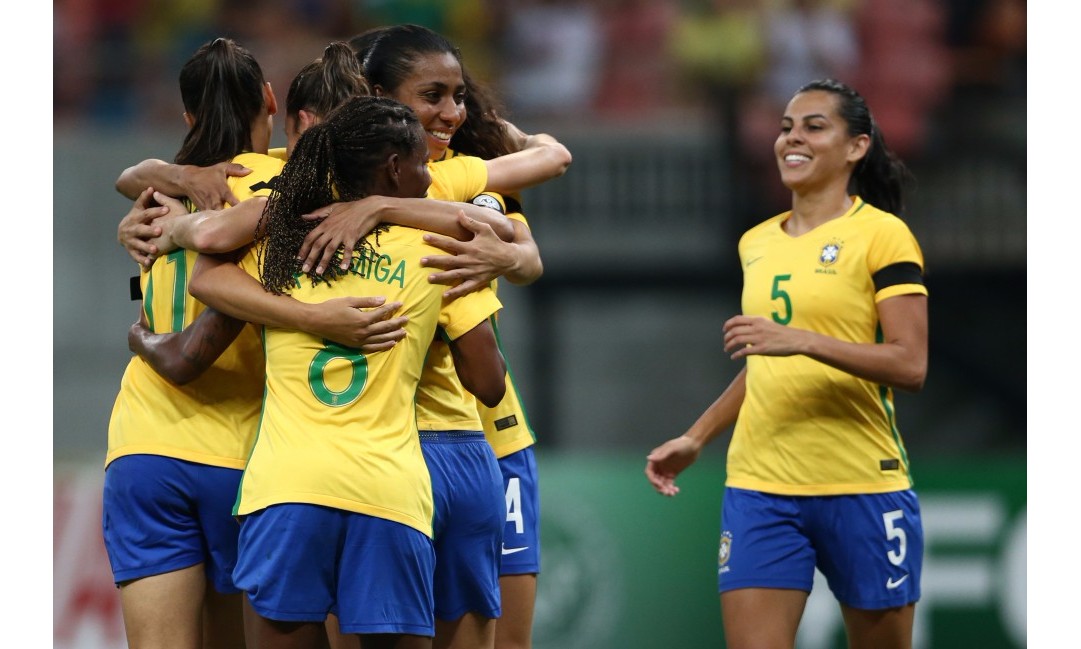 Com atacante da Francana no banco, Seleção Brasileira vence na estreia
