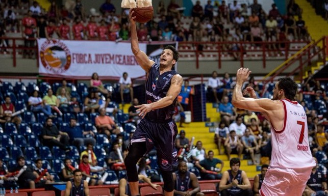 Franca perde para o Basquete Cearense e se complica no NBB 9
