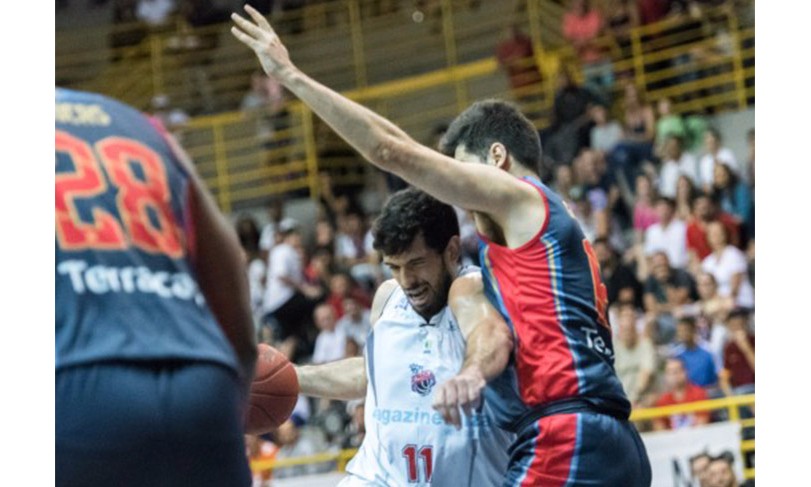Franca Basquete vence o forte time do Brasília no Pedrocão