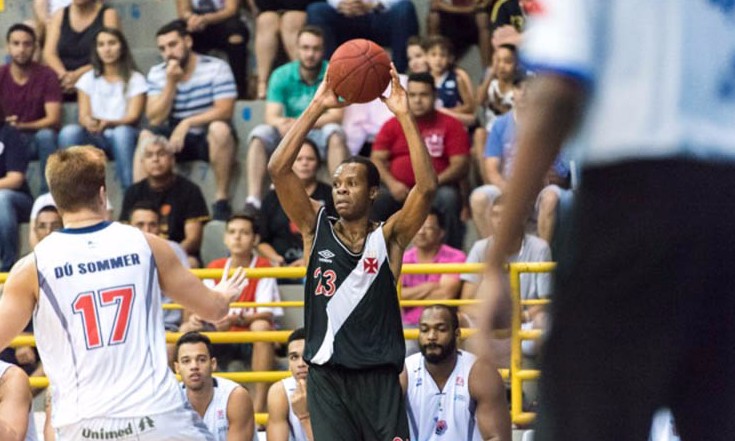 Franca Basquete perde para o Vasco da Gama no ginásio Pedrocão