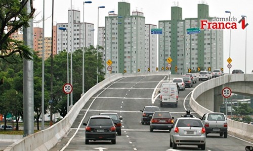 Trânsito de SP tem redução de 5,6% no número de mortes em 2016