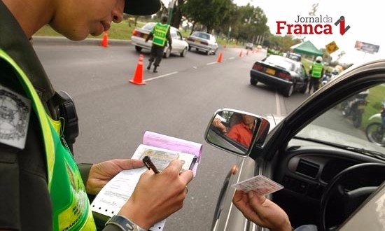 Antes de recorrer de multa, cidadão deve verificar o órgão de trânsito correto