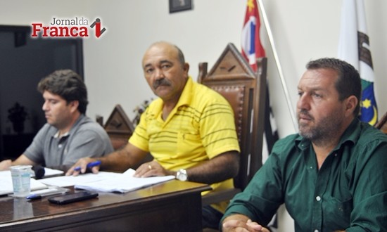 Câmara de Vereadores de RC aprova reajuste, abono e criação de seis secretarias
