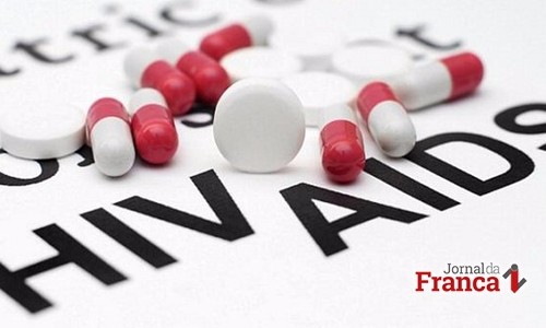 A cada 15 minutos alguém é infectado pelo vírus do HIV no Brasil