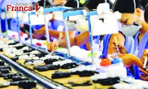Exportações de calçados sobem 4% em 2016, aponta Abicalçados
