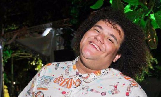 Apresentador da Multishow Gominho é acusado de roubo em aeroporto do Rio