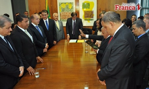 Além de Adérmis Marini, mais 21 suplentes são empossados deputado
