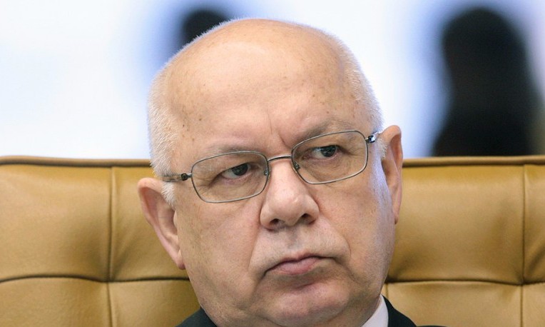 Após queda de avião, é confirmada a morte do ministro Teori Zavascki
