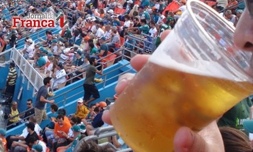 ​Venda de bebida alcoólica volta a ser permitida no Lanchão e no Pedrocão