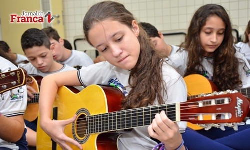 Escola de Música abre fase de inscrições gratuitas na Casa da Cultura de Rifaina