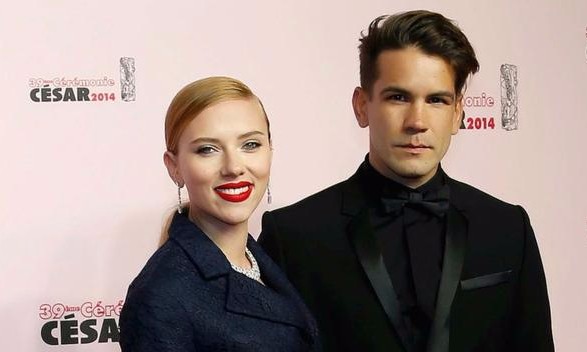 Após 2 anos, atriz Scarlett Johansson se separa do jornalista Romain Dauriac