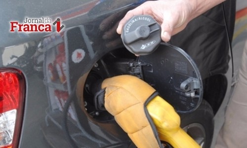 Petrobras reduz preços do diesel e da gasolina, mas pode não chegar às bombas