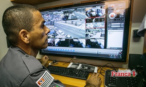 Segurança no litoral ganha reforço de policiais militares da região de Franca