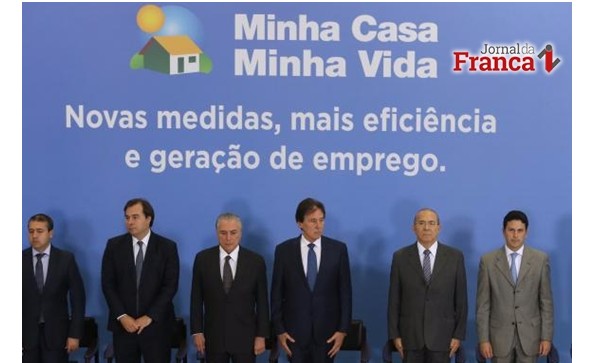 Famílias com renda de até R$ 9 mil podem ter acesso ao Minha Casa, Minha Vida