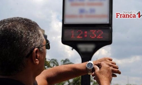 Horário de Verão termina no próximo sábado (18) à meia-noite