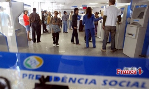 Governo quer dar 6 meses para estados e municípios reformarem Previdência