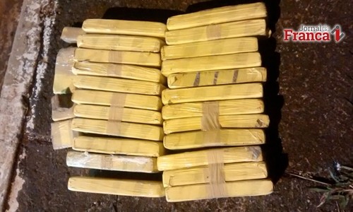 Traficantes francanos iam levar 27 tijolos de maconha para Guaxupé (MG)