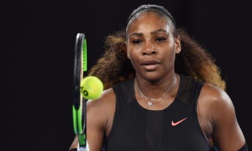 Estrela do tênis, atleta Serena Williams revela gravidez de seu primeiro bebê