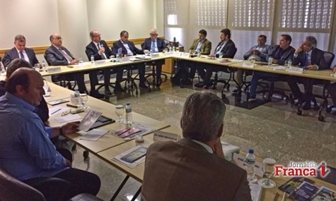 Na Fiesp, lideranças do couro e calçados debatem impactos da oneracão
