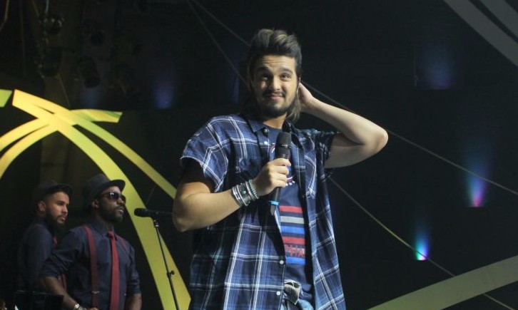 Cantor Luan Santana lamenta acidente em seu show no último domingo, 23