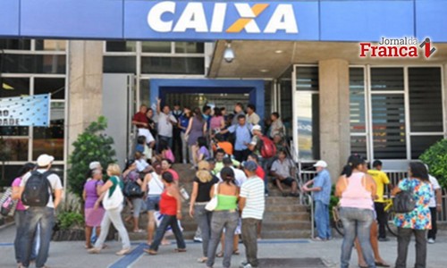Agências da Caixa abrem mais cedo nesta quinta para saque do FGTS inativo