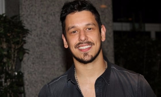 João Vicente de Castro celebra sucesso em novela e venda do Porta dos Fundos