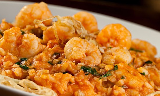 Não sabe o que fazer para esta Sexta-feira Santa? Que tal risoto de camarão?
