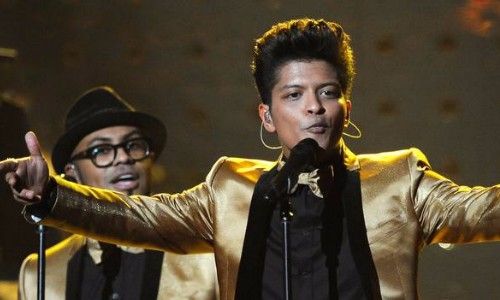 Cantor Bruno Mars anuncia turnê “24k Magic World Tour” no Brasil em novembro