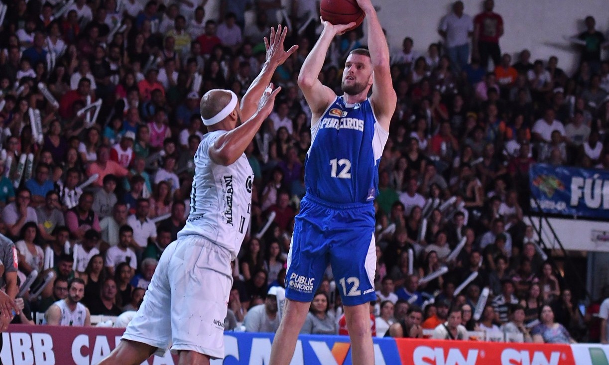 Finalista do NBB pode sair hoje na disputa do 4º jogo entre Bauru e Pinheiros
