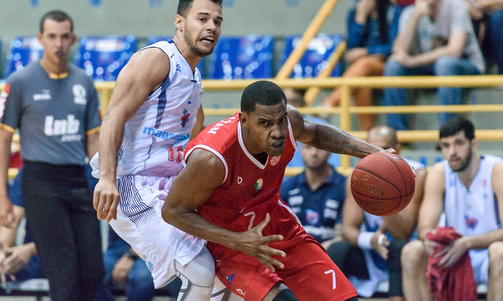 Paulistano e Pinheiros querem final inédita do NBB na capital paulista