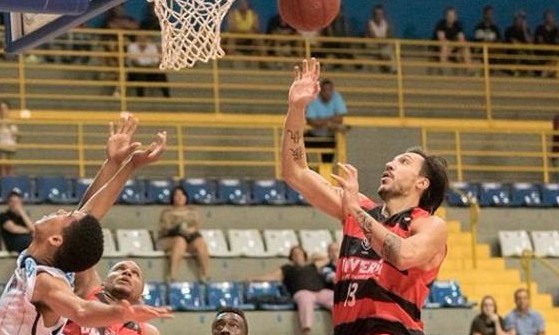Fora do NBB, francanos devem “secar” rivais paulistas nas semifinais